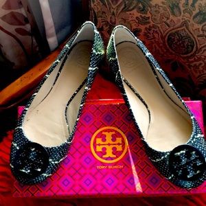 Tory Burch snake patter flats size 9M